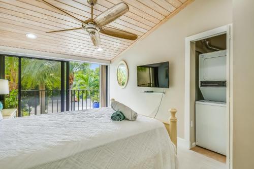 Executive Bay Club Condos - image 8