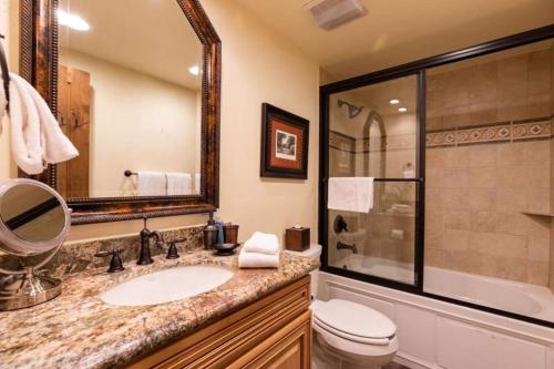 Nine Vail Road with Onsite Pool in Vail, USA