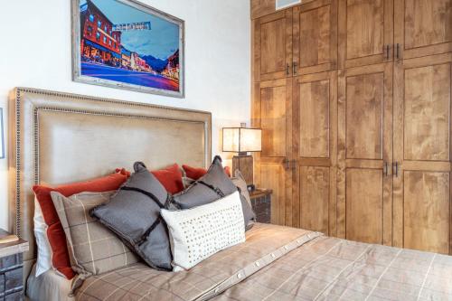 Haute Haus of Telluride by Alpine Lodging Telluride - image 6