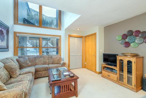 Cimarron Lodge by Alpine Lodging Telluride
