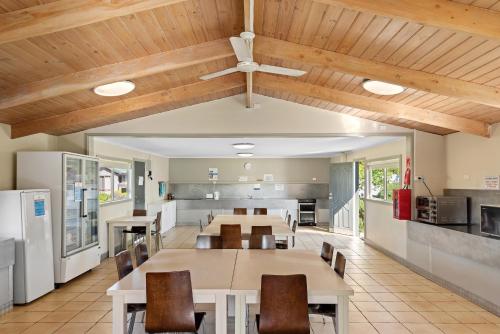 Kitchen, Discovery Parks - Melbourne in Braybrook