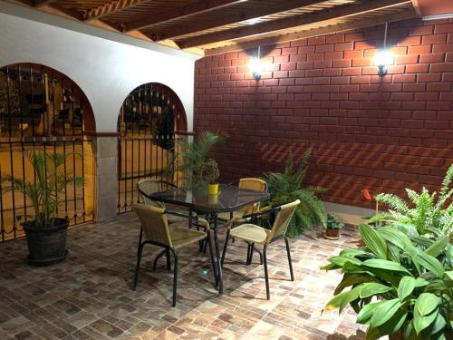Hotel Colibri in San Vicente De Canete