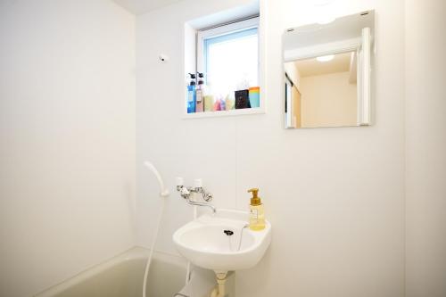 Standard Triple Room image 3