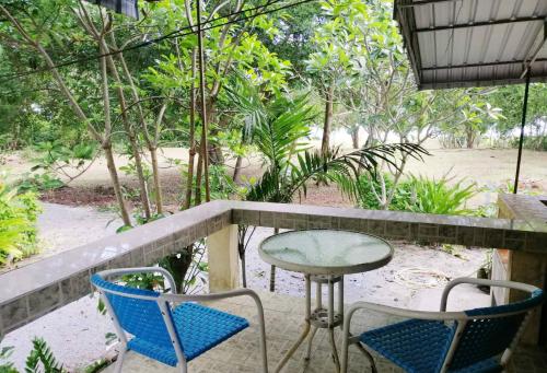 バンソンマネー ホームステイ (Bansonmanee Homestay) in カノム