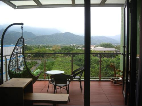 Balcony/terrace, Jiji Wu Homestay in Jiji Township