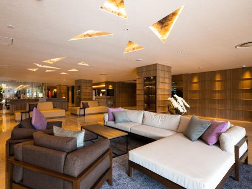 Maizuru Grand Hotel - 로비
