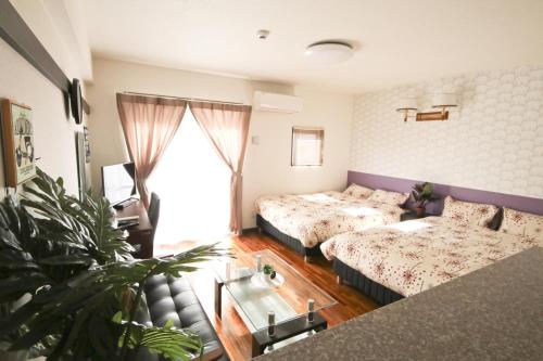 Quadruple Room - Non-Smoking image 3