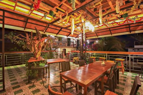 Happy Mountain Airport Resort