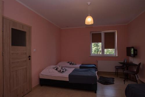3 twin beds