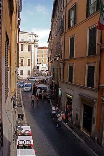 Town House Fontana Di Trevi - image 12