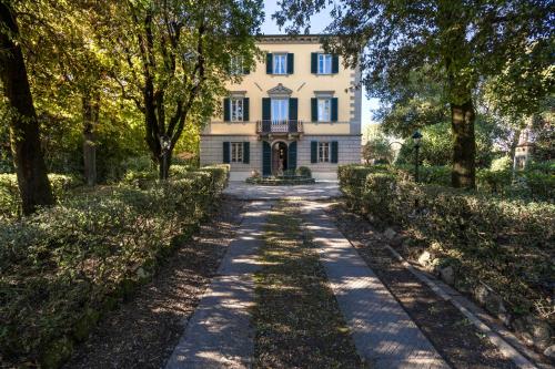 Villa Ines 19th century atmosphere near Lucca