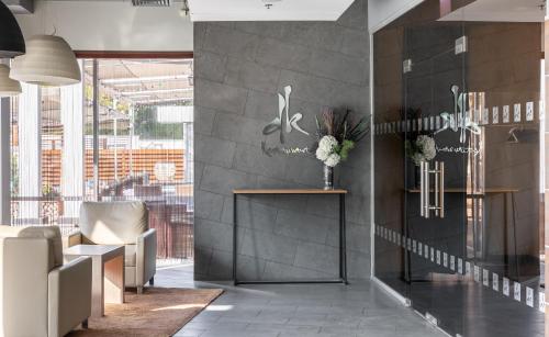 Ramada Encore Kyiv - image 4