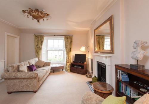 The Hart Street Residence No 1 - image 7