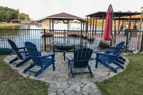 Lakefront Granbury Home with Dock, Decks and Hot Tub!