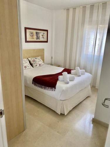 Apartment next to Las Canteras with FREE Parking - image 7
