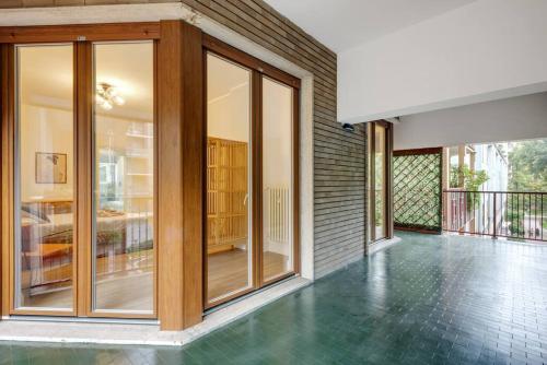 Easylife - Cozy & Comfy apt in design district - image 2