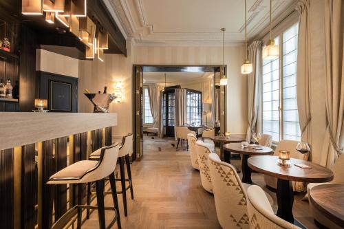 Bar/lounge, Elysia Hotel in 8th - Champs Elysees