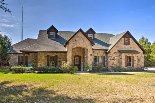 14-Acre Terrell Ranch Escape with Pool and Fire Pit! in Mesquite (TX)