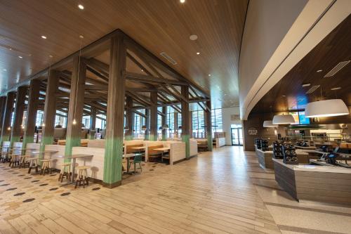 Universal’s Endless Summer Resort – Dockside Inn and Suites - image 4