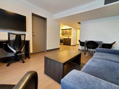 Super 8 by Wyndham Macleod Trail Calgary, Calgary, Alberta