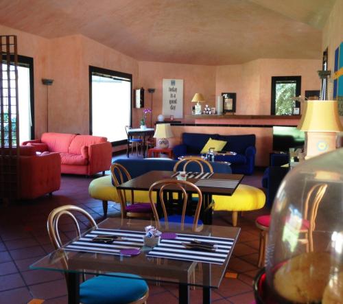 酒店活動, 阿里亞爵士酒店 (AliaJazzHotel BeB.) in 卡斯特羅威拉瑞