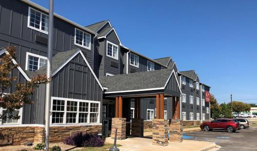 Greenville Pelham Inn By IHG - 숙소 외관