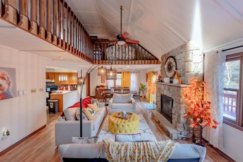 Luxurious House With Largest Hot Tub & Perfect Retreat! - Lake Harmony