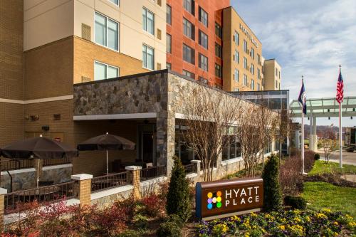 Hyatt Place Charlottesville - Hotel