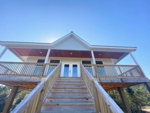 Bungalow Beach house 100 yards from the beach in Bay Saint Louis, USA