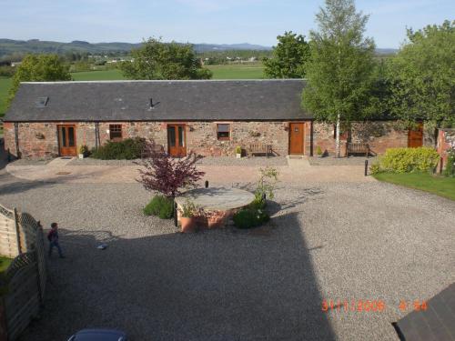 The Courtyard - image 6