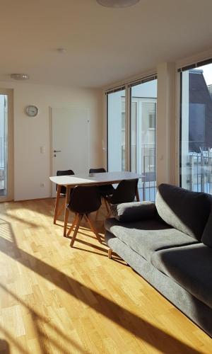 4 Beds and More Vienna Apartments-contactless check-in - image 5