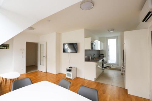 High standing Vienna Apartment contactless check-in Up to 6