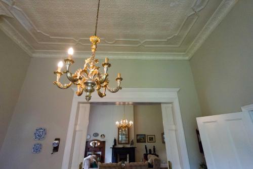 Room in BB - Lovely Spacious room with Breakfast on one of our top picks in Pretoria
