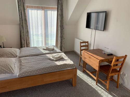 1 queen bed
