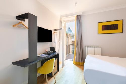 1 queen bed