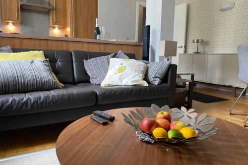 Touch Of Luxury Near Old City - Parking Available, , Bristol