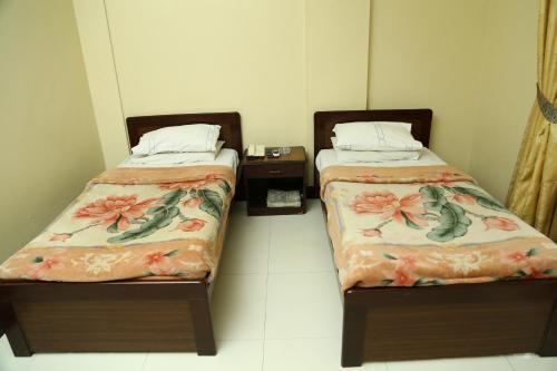 Bed, Hotel Bilal in Karachi