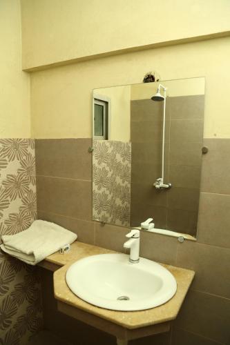 Deluxe Double Room image 4