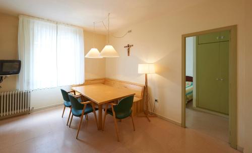 Létesítmények, Apartamentos Montserrat Abat Marcet in Collbato