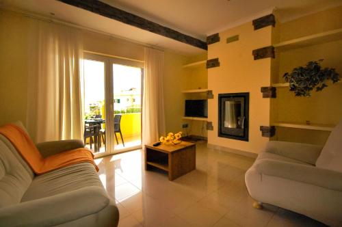  Villa Alice - Free Wifi & Air co & Swimming pool - by bedzy in Albufeira