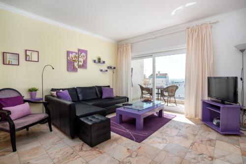 Purple Beach Apartment at Praia da Rocha with Pool
