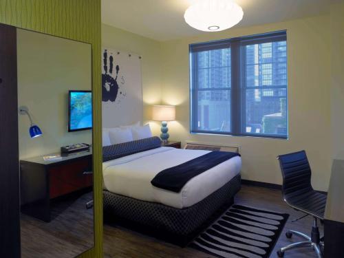 Acme Hotel Company Chicago