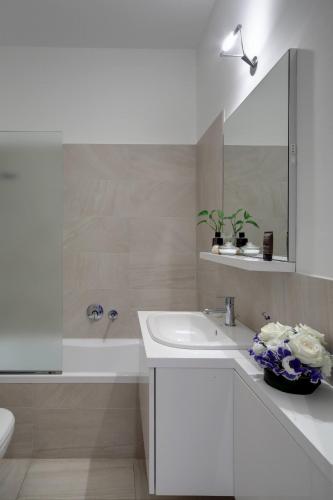 Bilocale con vista su parco Sempione - E22 - Contempora - image 9