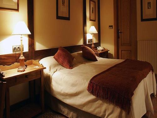 Hotel Casbas, Senegüé