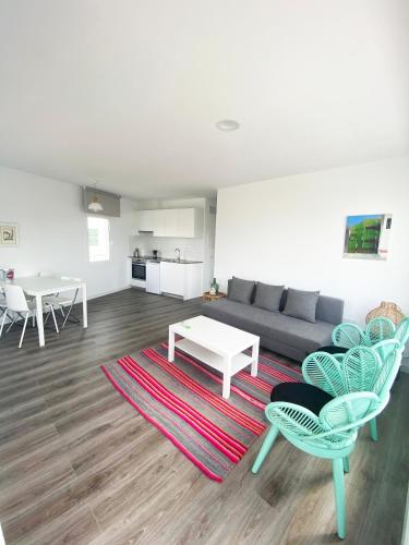 Apartamento 2 habitaciones y vistas al mar en Cala Blanca