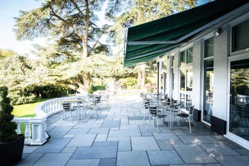 Manor Parc Country Hotel & Restaurant