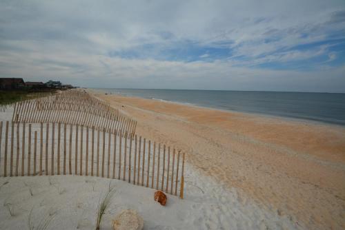 Fantasea is the Perfect Beach House with Pool and Hot Tub 4 bed3 bath with 2 Master Suites