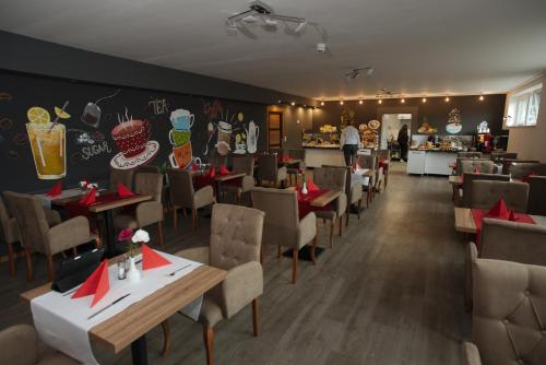 Food and beverages, Hotel Hausen Obertshausen Frankfurt in Obertshausen
