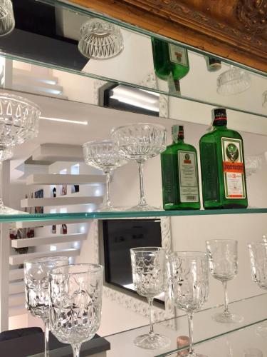 Budapest Presidential - image 3
