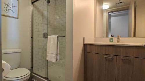 Upscale 1BR with Gym and Pool